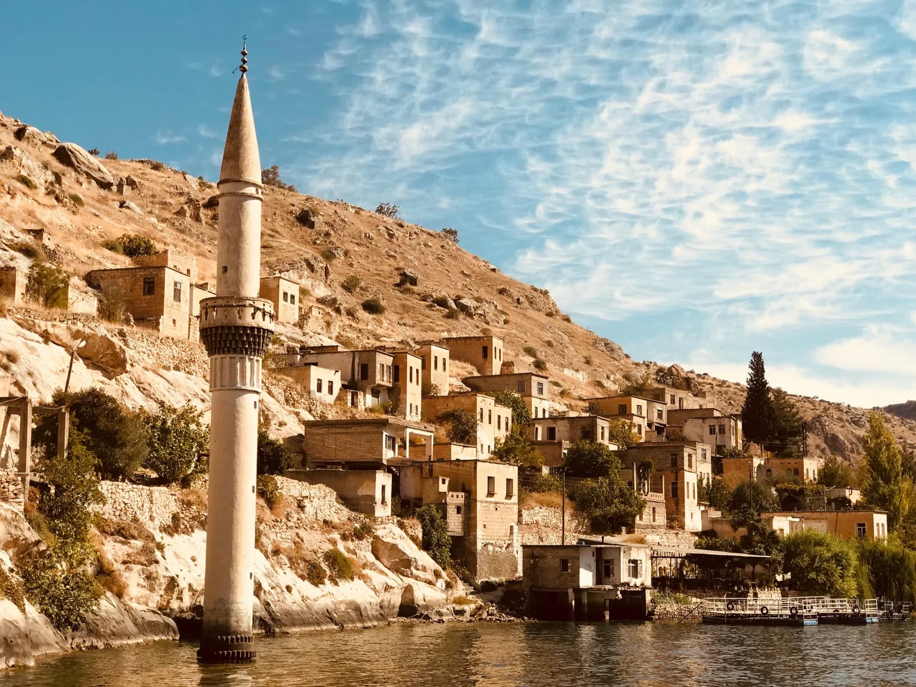 Le minaret de Halfeti émergeant des eaux de l'Euphrate